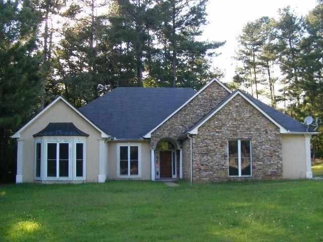 1951 Luke Edwards Rd in Dacula, GA - Building Photo