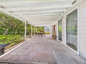 713 6th St in San Leon, TX - Building Photo - Building Photo