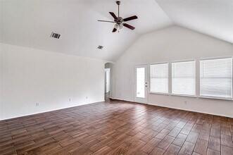 628 Kerry St in Crowley, TX - Building Photo - Building Photo