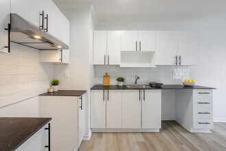 91 AV JOLLIET in Candiac, QC - Building Photo - Building Photo