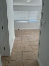 504 NW 7th Ct in Hallandale Beach, FL - Foto de edificio - Building Photo