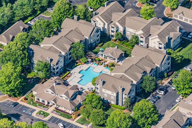 J 501 Estates in Durham, NC - Building Photo - Building Photo