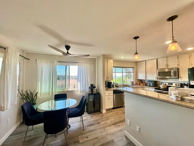6386 Caminito Marcial in San Diego, CA - Building Photo - Building Photo