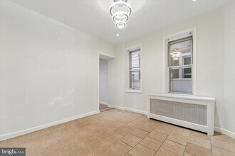 3052 Aramingo Ave in Philadelphia, PA - Building Photo - Building Photo