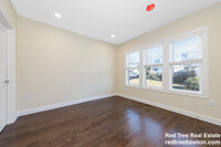 232 Fulton St, Unit 2 in Medford, MA - Foto de edificio - Building Photo