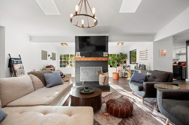 property at 705 Russet Valley Dr