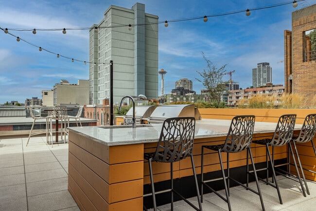 Elara at the Market in Seattle, WA - Foto de edificio - Building Photo