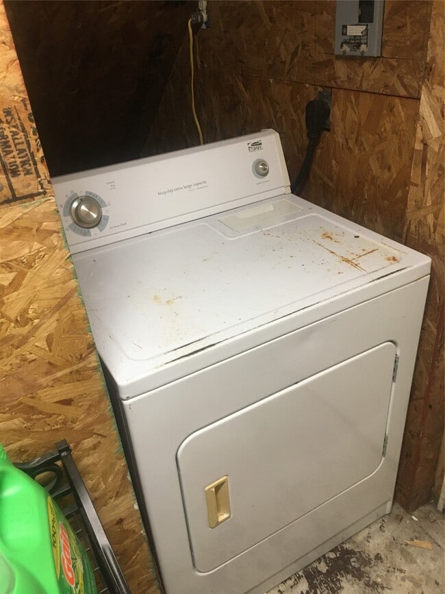 property at 3818 Hamid Blvd