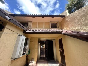 3730 Alcantara Ave in Doral, FL - Building Photo - Building Photo