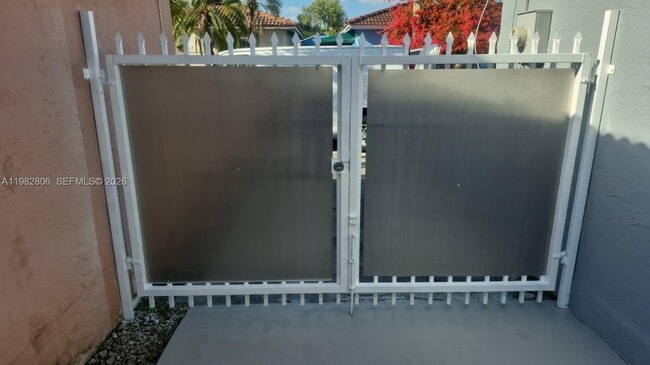 3355 W 68th St in Hialeah Gardens, FL - Building Photo - Building Photo