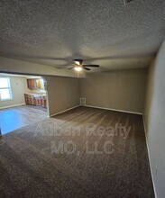 11757 Wood Oak Ave in Richmond, MO - Building Photo - Building Photo