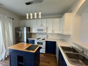 416 Colwick Ln in Morrisville, NC - Building Photo - Building Photo