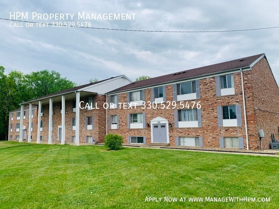 4227 Middlebranch Ave NE in Canton, OH - Building Photo