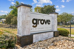 The Grove at Hickory Valley Apartments