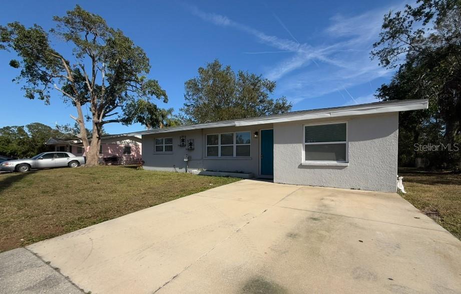 2132 N Tuttle Ave in Sarasota, FL - Building Photo