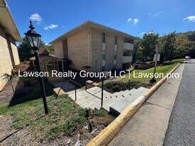 5260 Crossbow Cir in Roanoke, VA - Building Photo