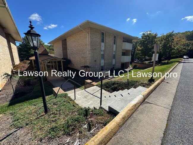 property at 5260 Crossbow Cir