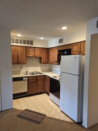 10855 Meadowglen Ln, Unit 925 photo'