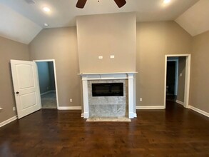 8859 Glen Crossing-Unit -1 in Olive Branch, MS - Building Photo - Building Photo