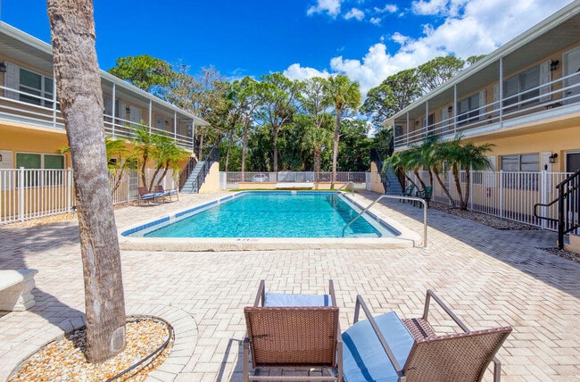 333 SE Martin Ave in Stuart, FL - Building Photo - Building Photo