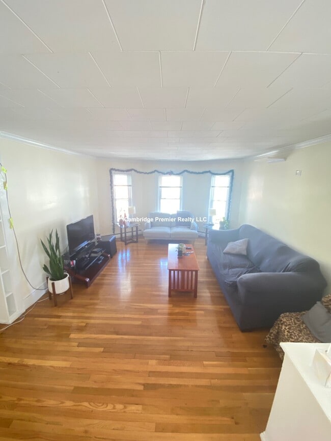 33 Winslow Ave, Unit 2