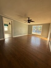 2760 N Foster Dr in Baton Rouge, LA - Building Photo - Building Photo