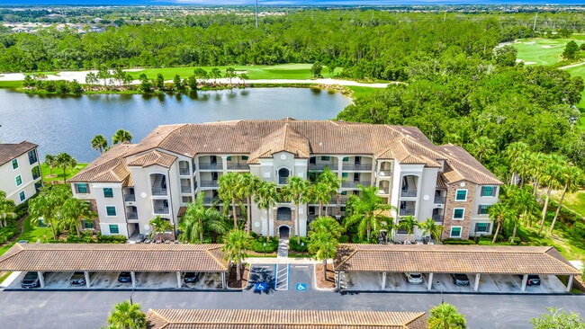 16706 Vardon Ter, Unit 301 in Bradenton, FL - Building Photo - Building Photo