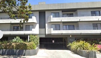 7531 Hampton Ave, Unit 205 in West Hollywood, CA - Building Photo