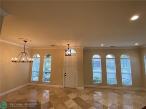 105 Via Floresta Dr in Boca Raton, FL - Building Photo - Building Photo