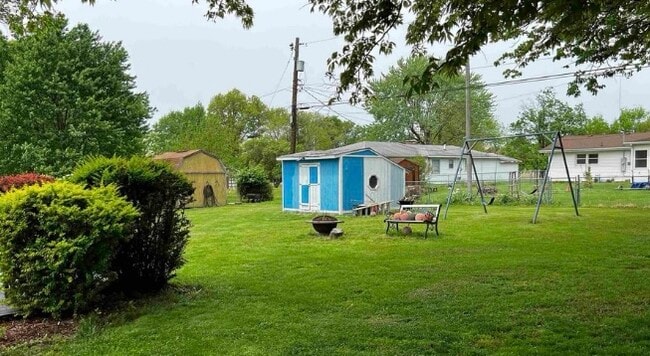 5 Evergreen Dr in Mount Vernon, IL - Building Photo - Building Photo