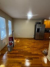 3914 W Flournoy St, Unit 2 in Chicago, IL - Building Photo - Building Photo
