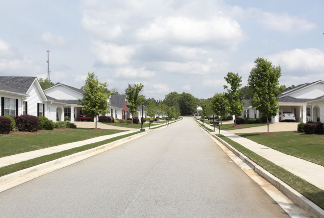 Amberley Senior Community in Dallas, GA - Foto de edificio - Building Photo