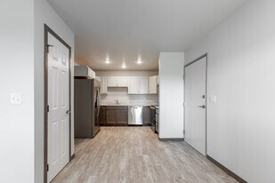 Moonlight Apartment Complex in Rapid City, SD - Building Photo