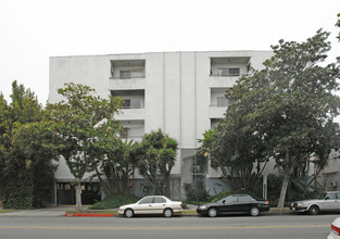 345 Doheny Dr in Beverly Hills, CA - Building Photo - Building Photo