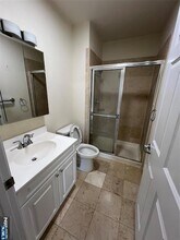 333 Willow St, Unit 410 in Teaneck, NJ - Building Photo - Building Photo