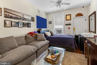 638 Catharine St in Philadelphia, PA - Building Photo - Building Photo