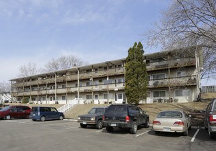 1400-1410 47th Ave NE in Columbia Heights, MN - Building Photo - Building Photo