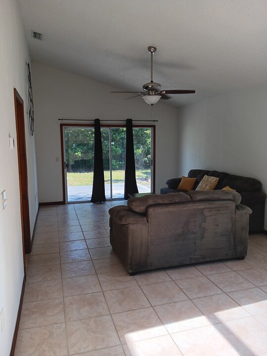 6 Eastern Pl, Unit #B in Palm Coast, FL - Building Photo