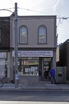 1098 Bathurst Street in Toronto, ON - Building Photo
