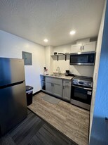 316 E Flaming Gorge Way in Green River, WY - Building Photo