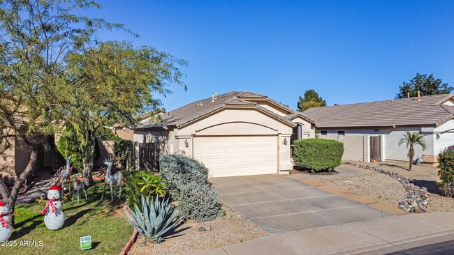 9346 E Plana Ave in Mesa, AZ - Building Photo - Building Photo