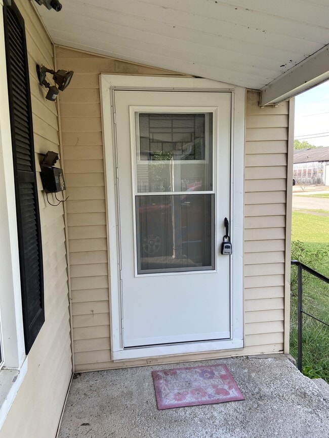 114 S Center St in Bardstown, KY - Building Photo - Building Photo