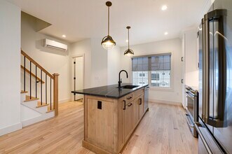 2610 Main St-Unit -3 in Glastonbury, CT - Foto de edificio - Building Photo