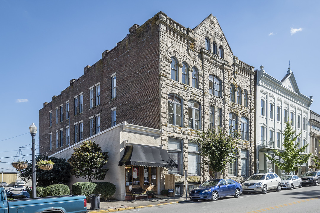 41 N Maysville St in Mount Sterling, KY - Foto de edificio