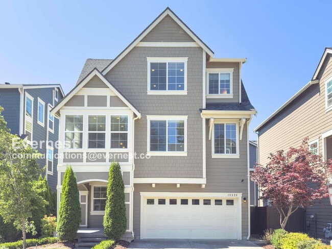 property at 18526 46th Ave SE
