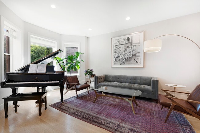 4532 N Damen Ave in Chicago, IL - Building Photo - Building Photo