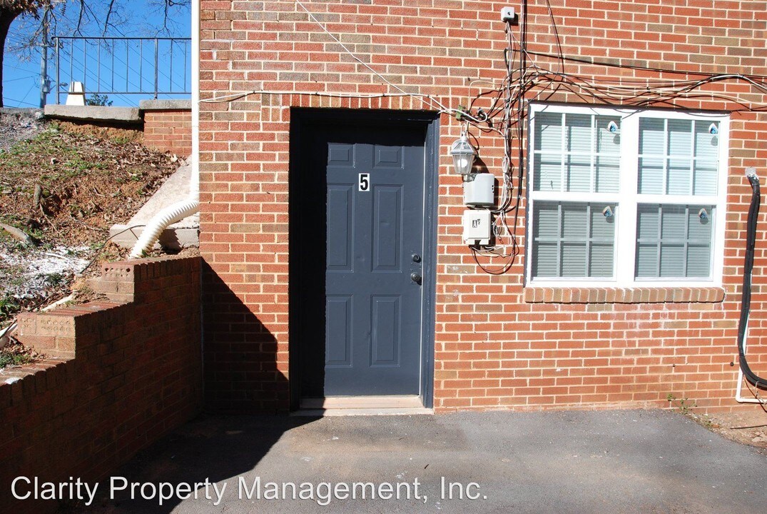 745 20th St NE in Cleveland, TN - Building Photo