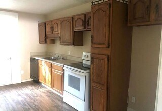 1905 Pake Ave in Mobile, AL - Building Photo - Building Photo