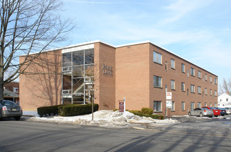 Park Lane Apartments in State College, PA - Building Photo - Building Photo