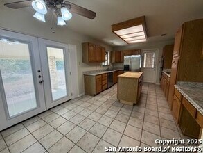 1236 E Live Oak Rd in Schertz, TX - Building Photo - Building Photo
